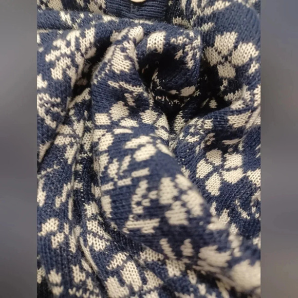 Gemma + Jane NWT Polo Knit Floral Blue/White Size Medium - Picture 5 of 7